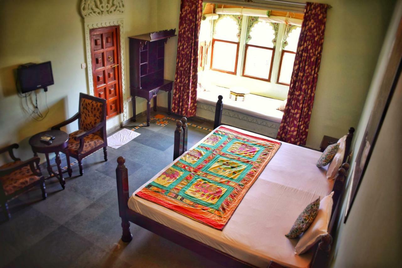 Hotel Kurabar Kothi Udaipur Exteriör bild