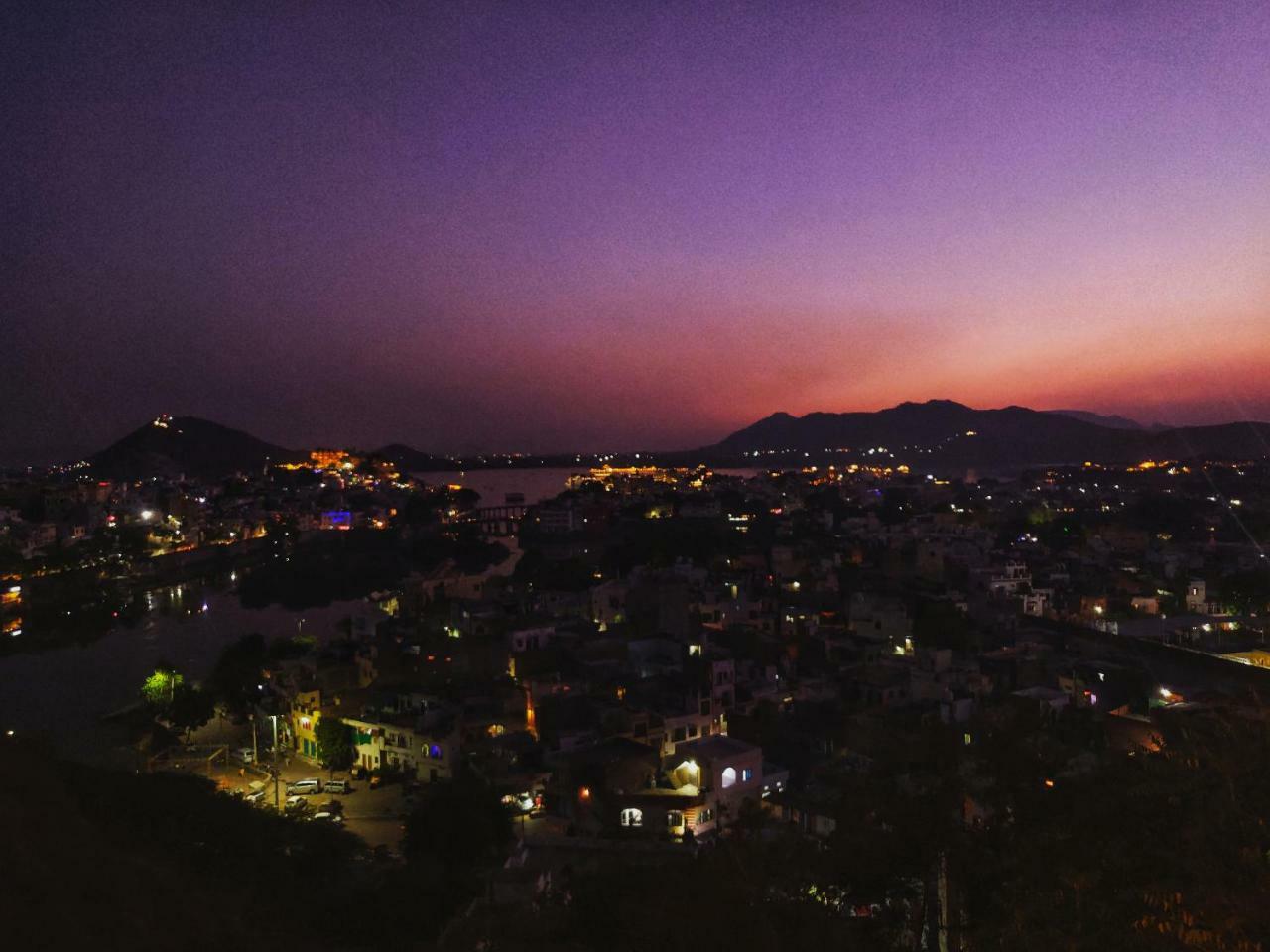 Hotel Kurabar Kothi Udaipur Exteriör bild