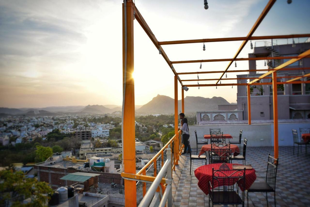 Hotel Kurabar Kothi Udaipur Exteriör bild